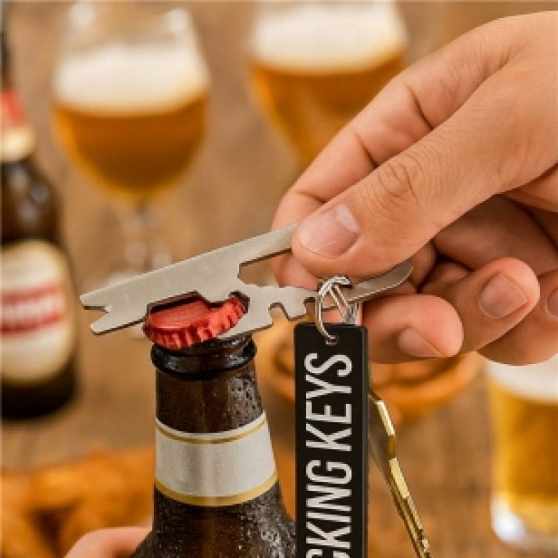 LLAVERO MULTIHERRAMIENTAS FUNCKING KEYS.