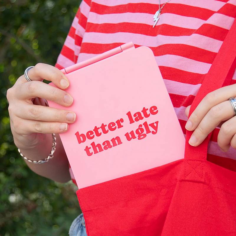 ESPEJO LED PORTTIL BETTER LATE THAN UGLY.