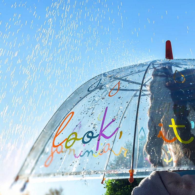 PARAGUAS INFANTIL LOOK ITS RAINING.