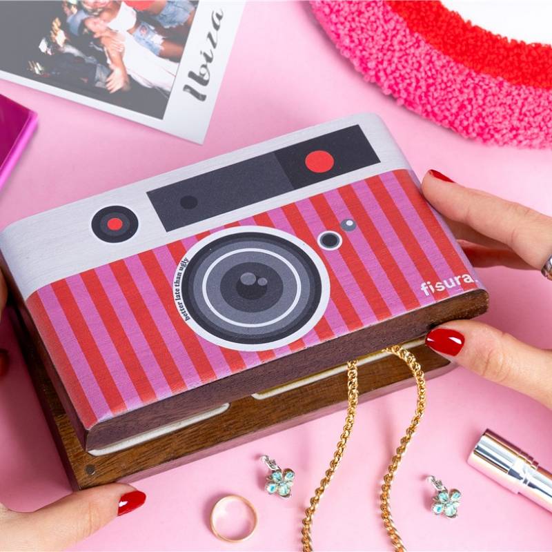 JOYERO CMARA RETRO. BETTER LATE THAN UGLY.